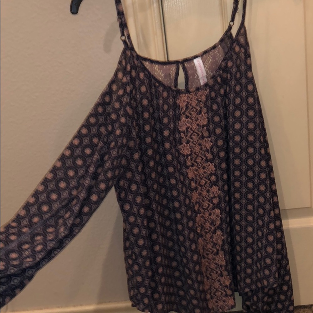 XHILARATION top